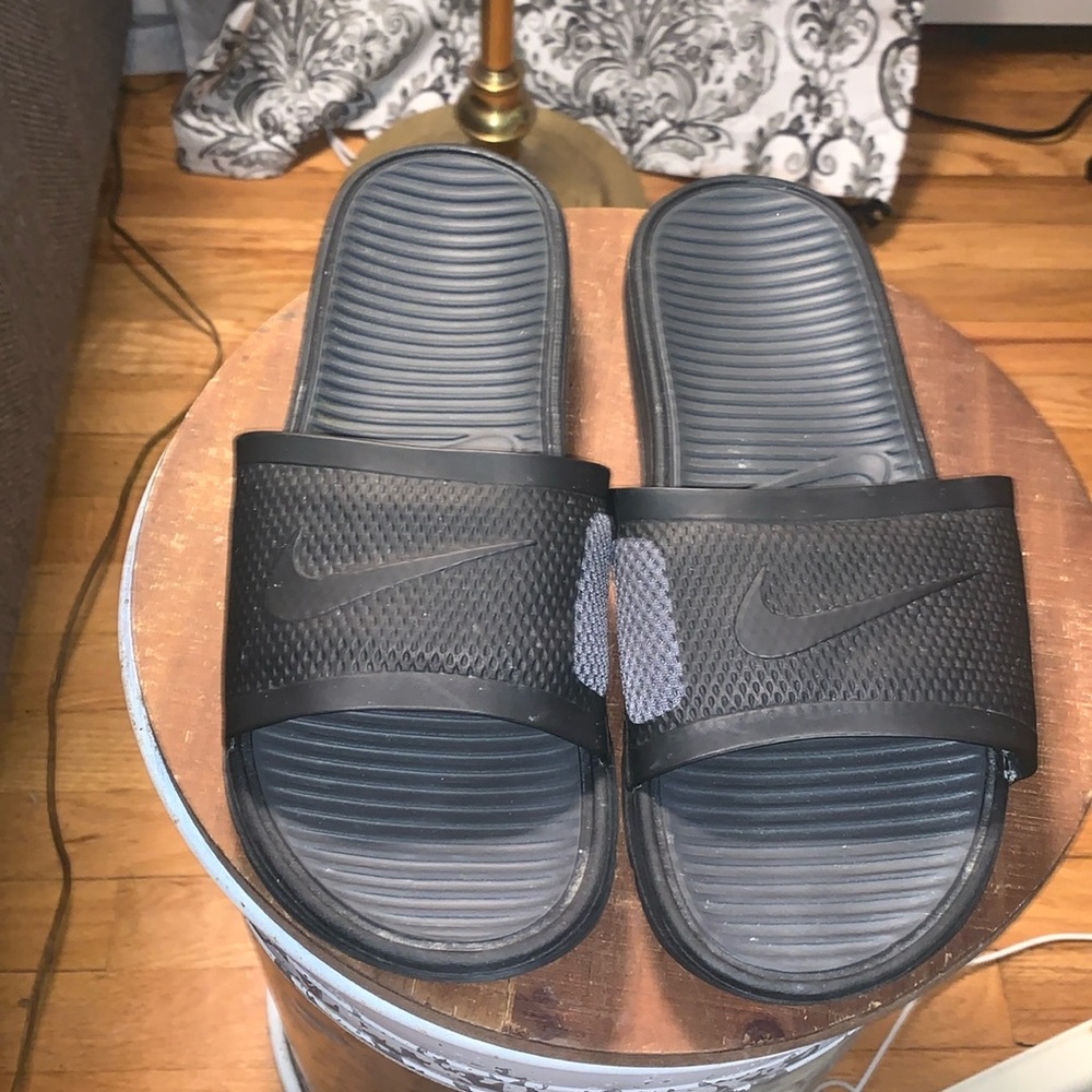 Nike Men’s slides 11